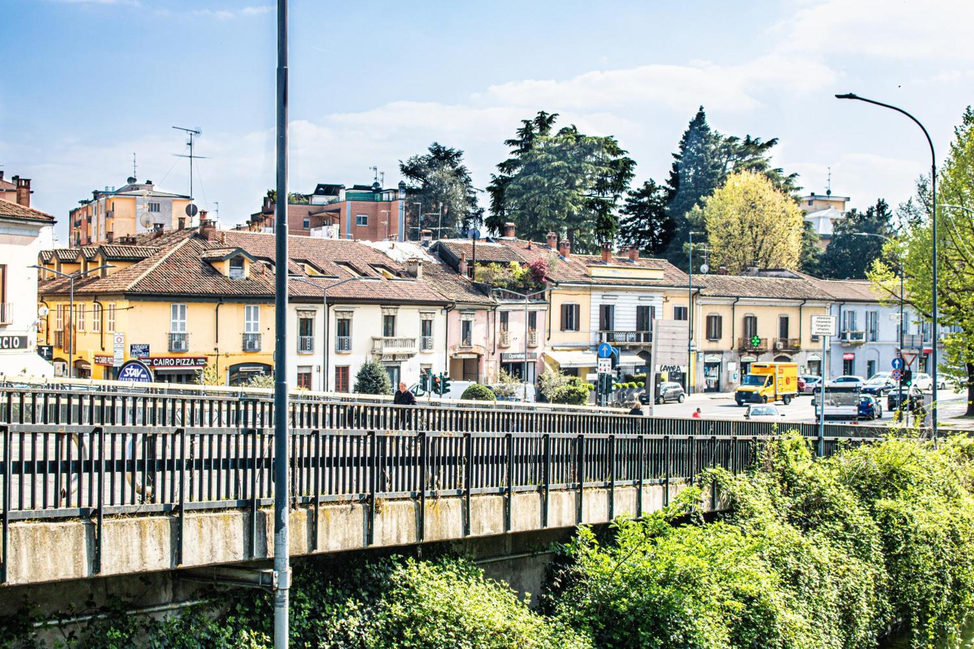 Along The Canal Smart Flat Naviglio - 4 People Corsico Kültér fotó